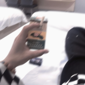 妻与妈妈的巨乳
